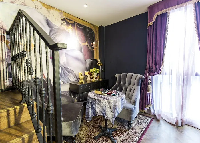 Playhaus Thonglor 3* 방콕