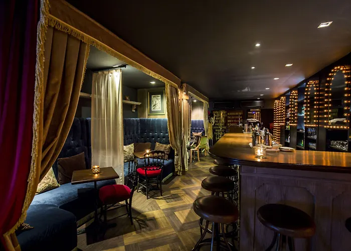 Playhaus Thonglor 3* 방콕